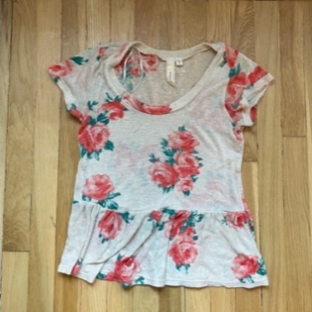 Short Sleeve Lightweight Floral Peplum Sweater